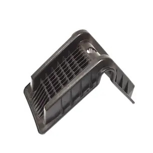 Black plastic protection corner for strap passages, designed to protect against sharp corners of pallets. Ensures strap quality