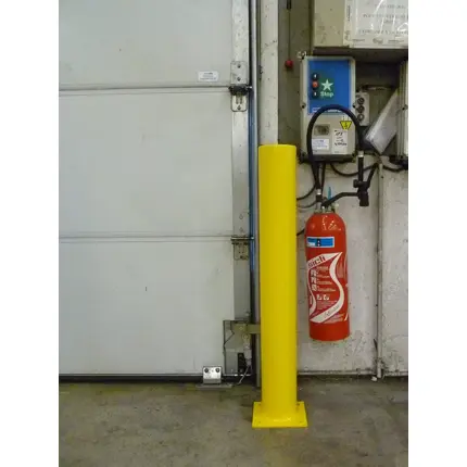 Poteau de protection en acier